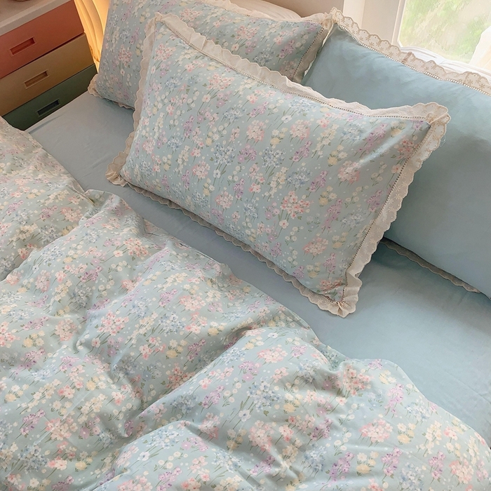 91家纺网 家纺一手货源 找家纺  奈萝家纺  2025新款全棉双层纱花边款四件套 花海恋人绿