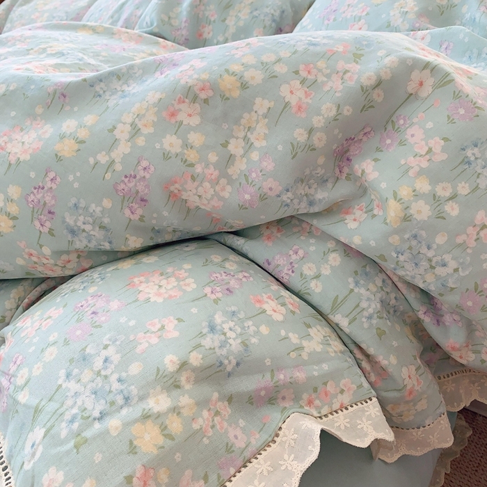 91家纺网 家纺一手货源 找家纺  奈萝家纺  2025新款全棉双层纱花边款四件套 花海恋人绿