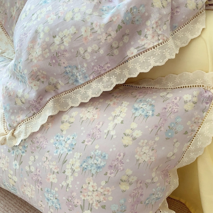 91家纺网 家纺一手货源 找家纺  奈萝家纺  2025新款全棉双层纱花边款四件套 花海恋人紫