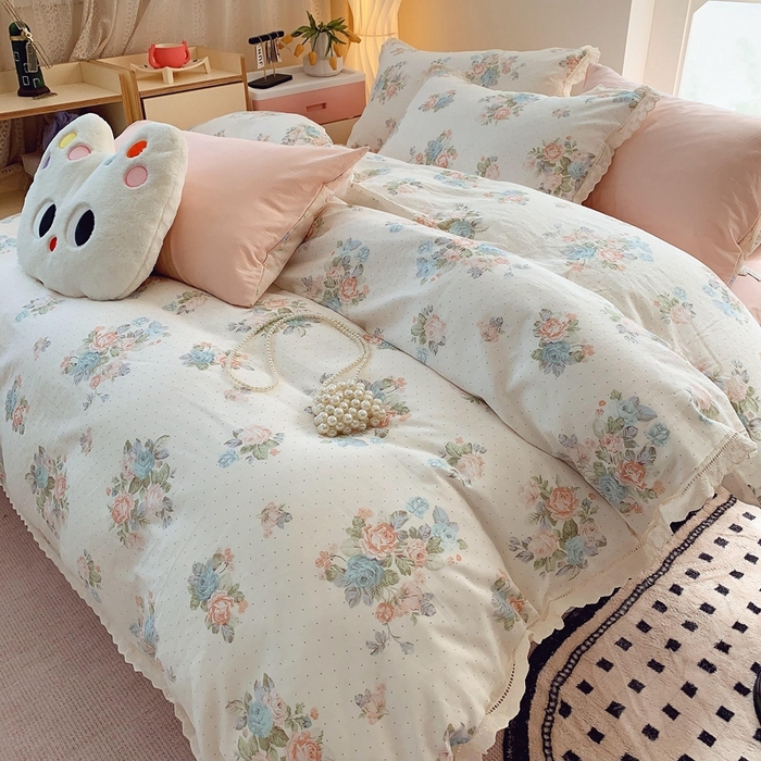 91家纺网 家纺一手货源 找家纺  奈萝家纺  2025新款全棉双层纱花边款四件套 花舞轻盈