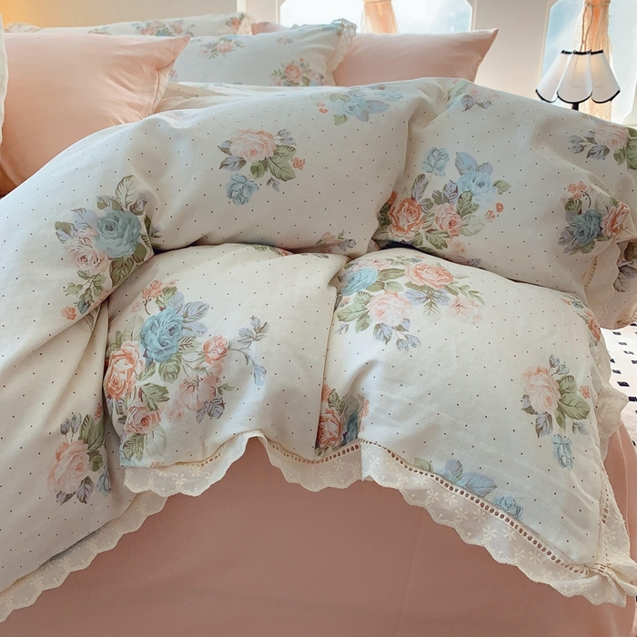 91家纺网 家纺一手货源 找家纺  奈萝家纺  2025新款全棉双层纱花边款四件套 花舞轻盈