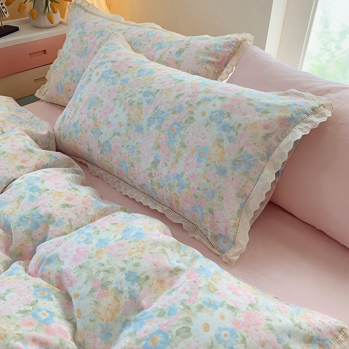 91家纺网 家纺一手货源 找家纺  奈萝家纺  2025新款全棉双层纱花边款四件套 花香魅影