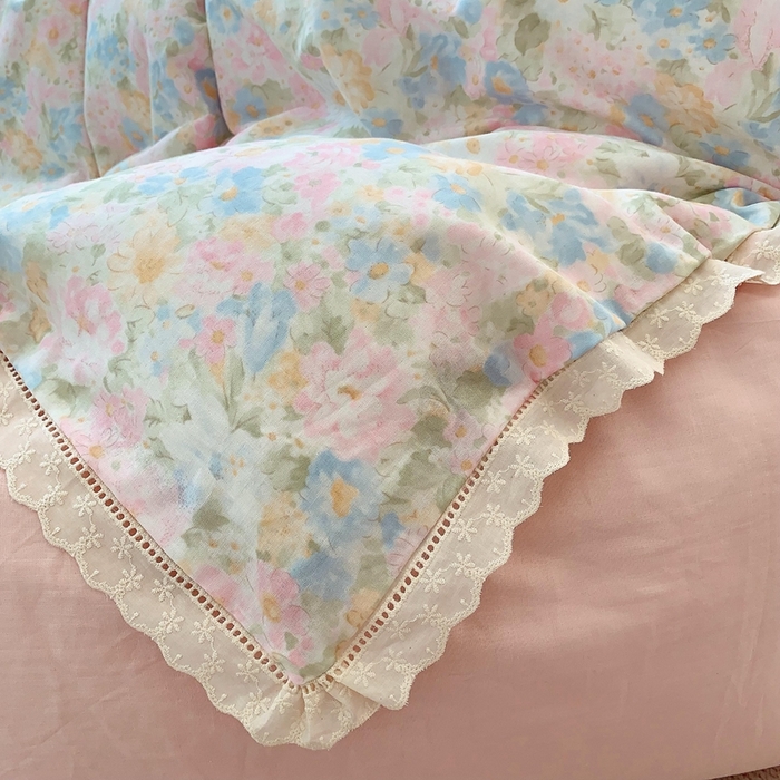 91家纺网 家纺一手货源 找家纺  奈萝家纺  2025新款全棉双层纱花边款四件套 花香魅影