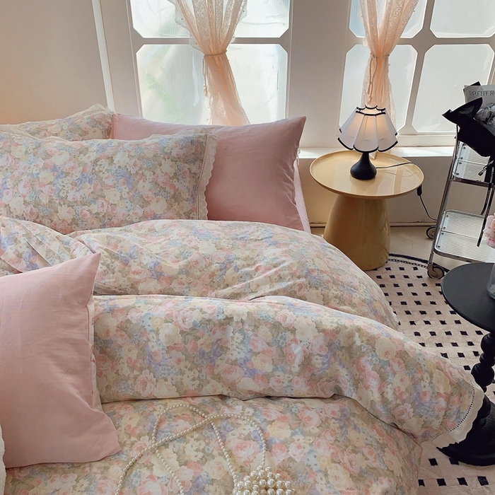 91家纺网 家纺一手货源 找家纺  奈萝家纺  2025新款全棉双层纱花边款四件套 暖阳绿意