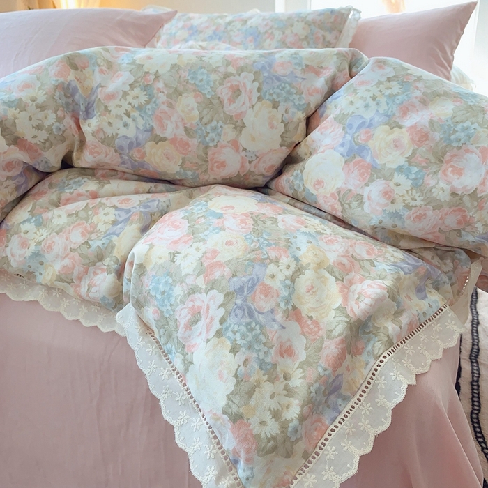 91家纺网 家纺一手货源 找家纺  奈萝家纺  2025新款全棉双层纱花边款四件套 暖阳绿意