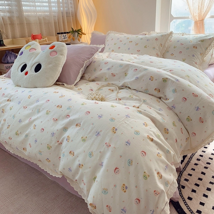 91家纺网 家纺一手货源 找家纺  奈萝家纺  2025新款全棉双层纱花边款四件套 涂鸦乐园