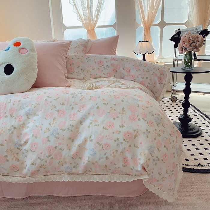 91家纺网 家纺一手货源 找家纺  奈萝家纺  2025新款全棉双层纱花边款四件套 阳光花朵