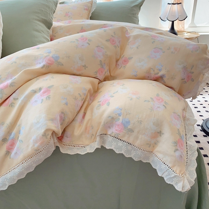 91家纺网 家纺一手货源 找家纺  奈萝家纺  2025新款全棉双层纱花边款四件套 月揽千华