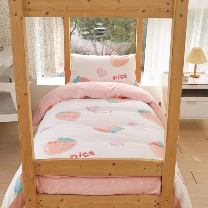 91家纺网 家纺一手货源 找家纺 宅部落 2025新款全棉三件套纯棉学生宿舍上下铺六件套 奈斯草莓