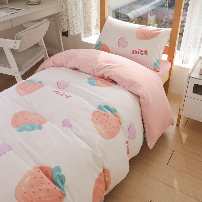 91家纺网 家纺一手货源 找家纺 宅部落 2025新款全棉三件套纯棉学生宿舍上下铺六件套 奈斯草莓