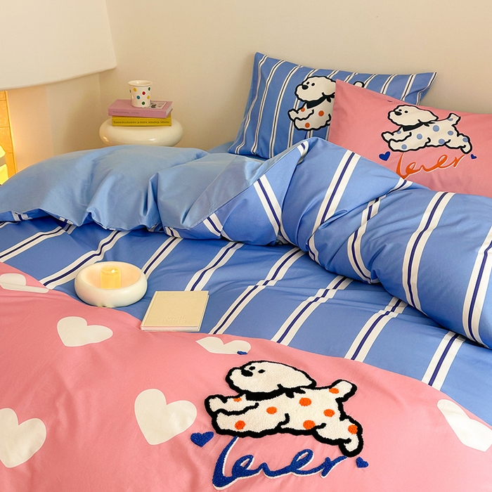 91家纺网 家纺一手货源 找家纺 小叮当家纺仓储工厂店 （提供买家秀 爆款花型 不断货）2025新款全棉纯棉印花毛巾绣卡通四件套 奔跑小狗