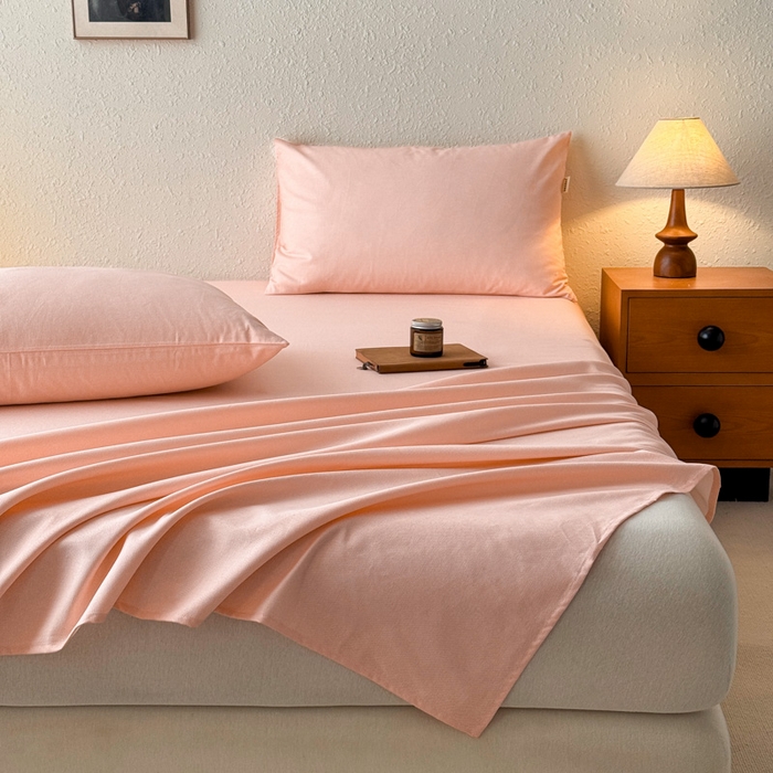 91家纺网 家纺一手货源 找家纺 小叮当家纺仓储工厂店 （提供买家秀 爆款花型 不断货）2025新款全棉纯色老粗布单床单 月白粉