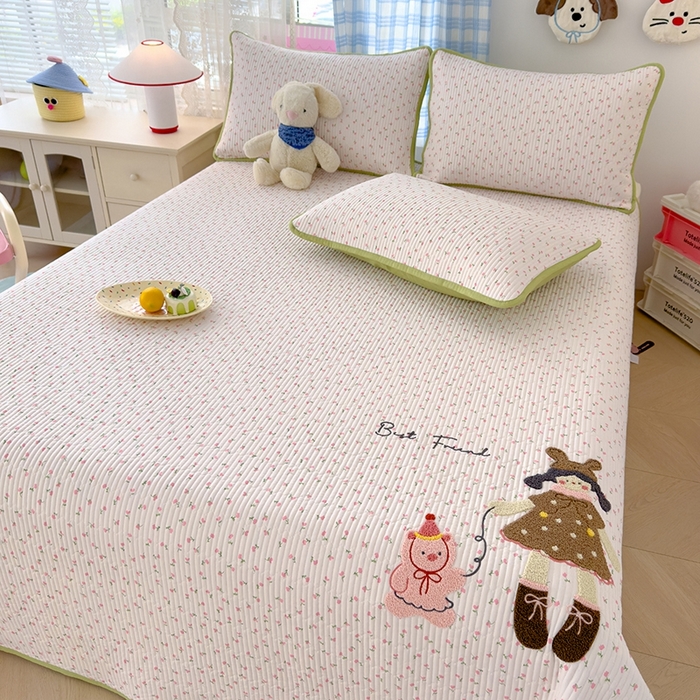 91家纺网 家纺一手货源 找家纺 赫梵茜 2025新款云朵棉萌宠刺绣毛巾绣单床盖单品床盖床盖单件床盖三件套 小女孩