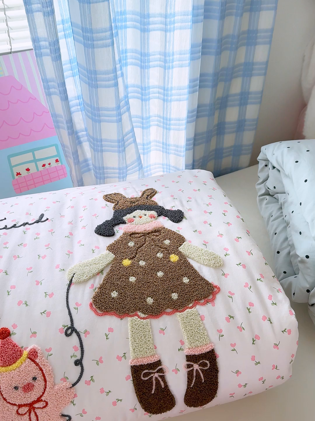 91家纺网 家纺一手货源 找家纺 赫梵茜 2025新款云朵棉萌宠刺绣毛巾绣单床盖单品床盖床盖单件床盖三件套 月亮兔子