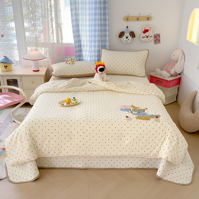 91家纺网 家纺一手货源 找家纺 赫梵茜 2025新款云朵棉毛巾绣花嵌绳款夏被夏凉被空调被春秋被被子被芯 恐龙