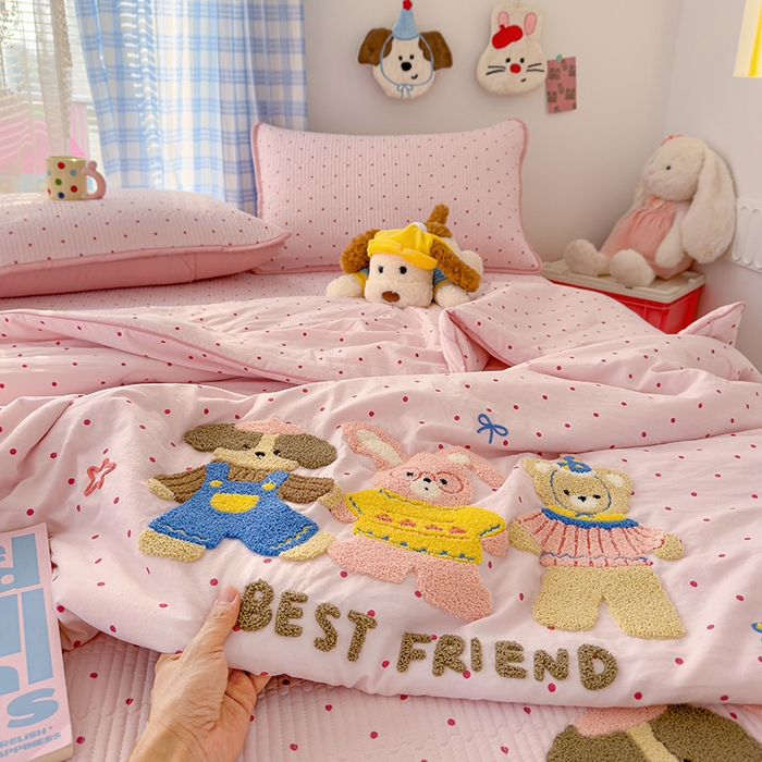 91家纺网 家纺一手货源 找家纺 赫梵茜 2025新款云朵棉毛巾绣床盖夏被被套四件套 好朋友