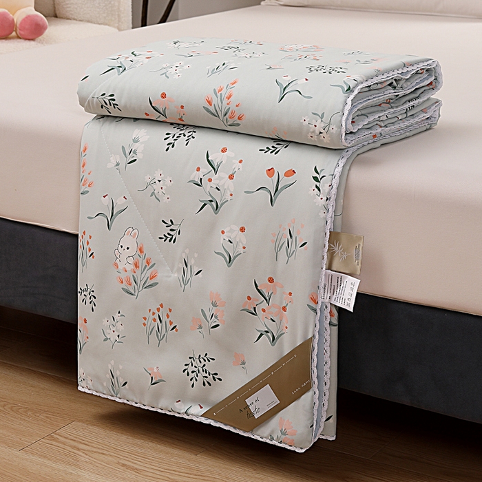 91家纺网 家纺一手货源 找家纺 （总）小叮当家纺仓储工厂店 （提供买家秀 爆款花型 不断货）2025新款水洗棉花边夏凉被被子被芯