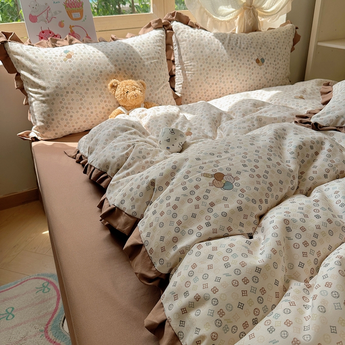 91家纺网 家纺一手货源 找家纺 韩巢家纺 2025新款针织双层纱花边款被套直播热销款四件套学生宿舍床单三件套-（提供卖家秀）四叶草