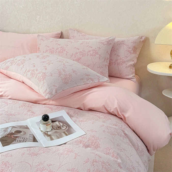 91家纺网 家纺一手货源 找家纺 灰鲸2025新款A类全棉三层纱色织提花系列四件套 初春-粉