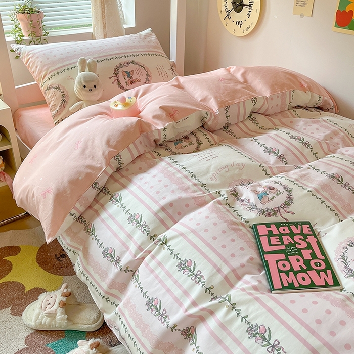 91家纺网 家纺一手货源 找家纺 麦伦家居 2025新款40支13372全棉纯棉斜纹学生上下铺床品宿舍三件套上下铺四件套系列 一见倾心