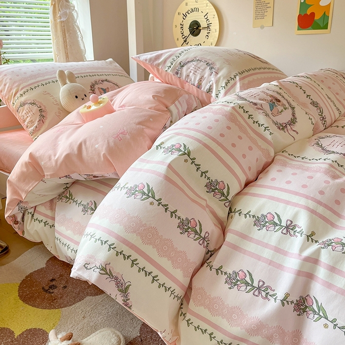 91家纺网 家纺一手货源 找家纺 麦伦家居 2025新款40支13372全棉纯棉斜纹学生上下铺床品宿舍三件套上下铺四件套系列 一见倾心