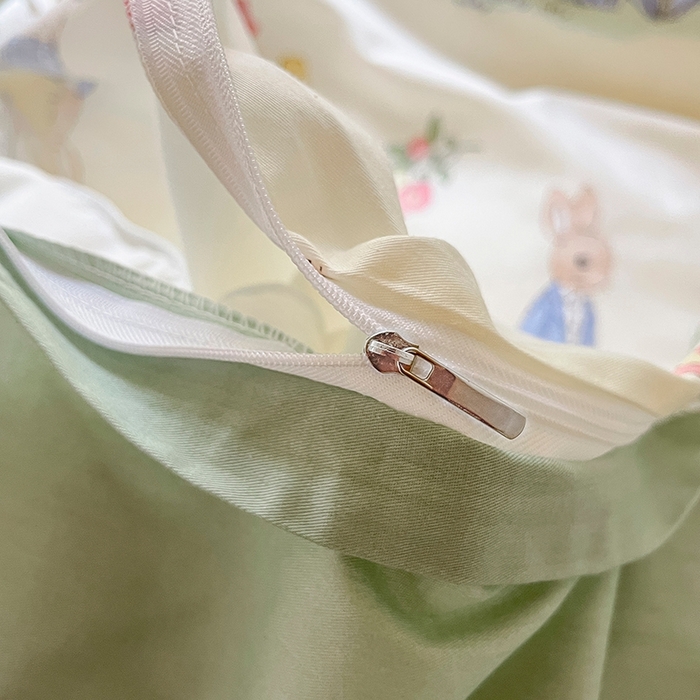 91家纺网 家纺一手货源 找家纺 麦伦家居 2025新款40支13372全棉纯棉斜纹学生上下铺床品宿舍三件套上下铺四件套系列 蘑菇屋