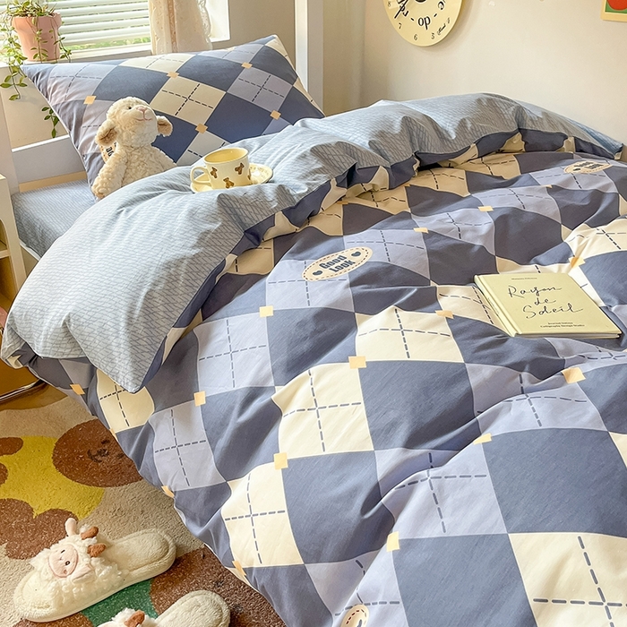 91家纺网 家纺一手货源 找家纺 麦伦家居 2025新款40支13372全棉纯棉斜纹学生上下铺床品宿舍三件套上下铺四件套系列 英伦格蓝