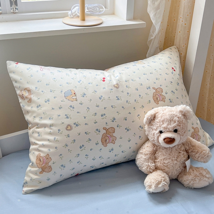 91家纺网 家纺一手货源 找家纺 麦伦家居 2025新款40支13372全棉纯棉斜纹学生上下铺床品宿舍三件套上下铺四件套系列 花园狗蓝