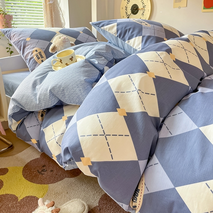 91家纺网 家纺一手货源 找家纺 麦伦家居 2025新款40支13372全棉纯棉斜纹学生上下铺床品宿舍三件套上下铺四件套系列 英伦格蓝