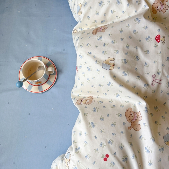 91家纺网 家纺一手货源 找家纺 麦伦家居 2025新款40支13372全棉纯棉斜纹学生上下铺床品宿舍三件套上下铺四件套系列 花园狗蓝