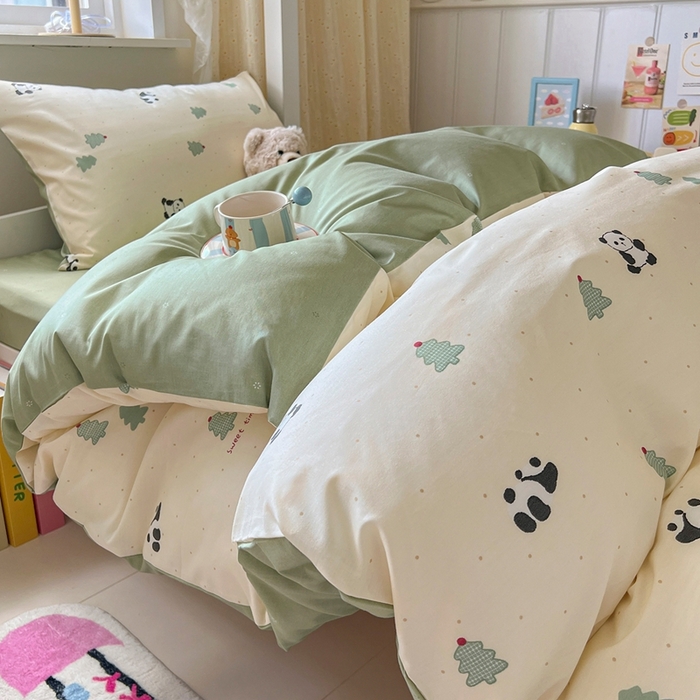 91家纺网 家纺一手货源 找家纺 麦伦家居 2025新款40支13372全棉纯棉斜纹学生上下铺床品宿舍三件套上下铺四件套系列 熊猫森林