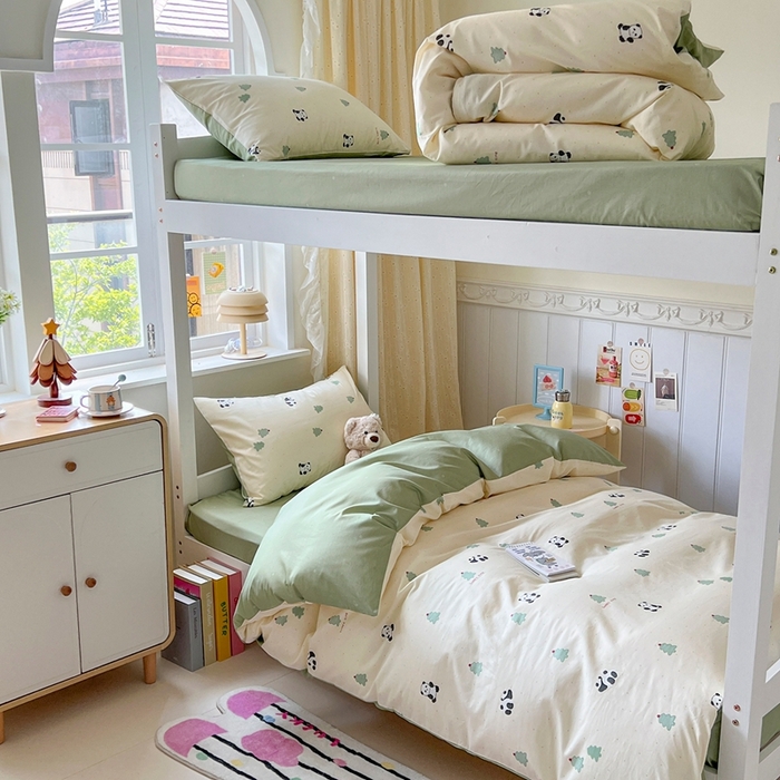 91家纺网 家纺一手货源 找家纺 麦伦家居 2025新款40支13372全棉纯棉斜纹学生上下铺床品宿舍三件套上下铺四件套系列 熊猫森林