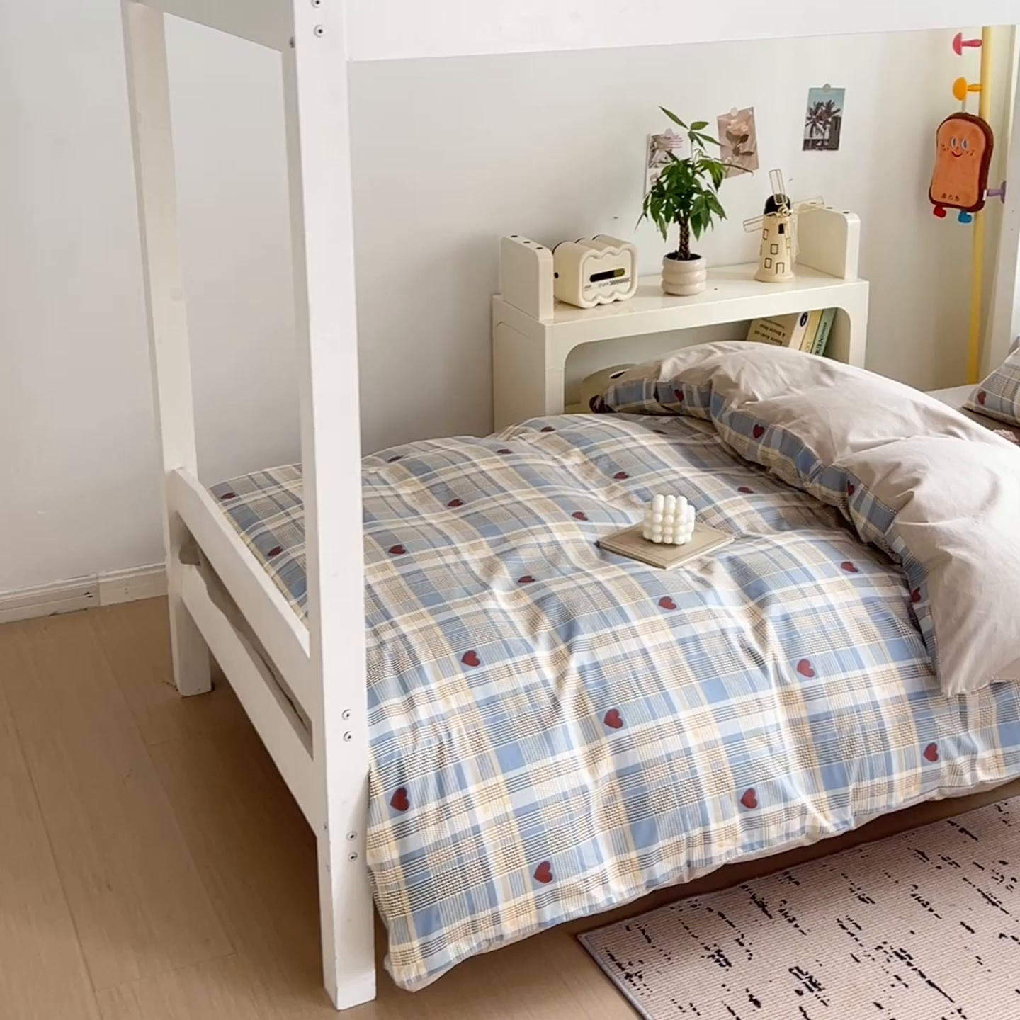 91家纺网 家纺一手货源 找家纺 麦伦家居 2025新款40支13372全棉纯棉斜纹学生上下铺床品宿舍三件套上下铺四件套系列 律动蓝