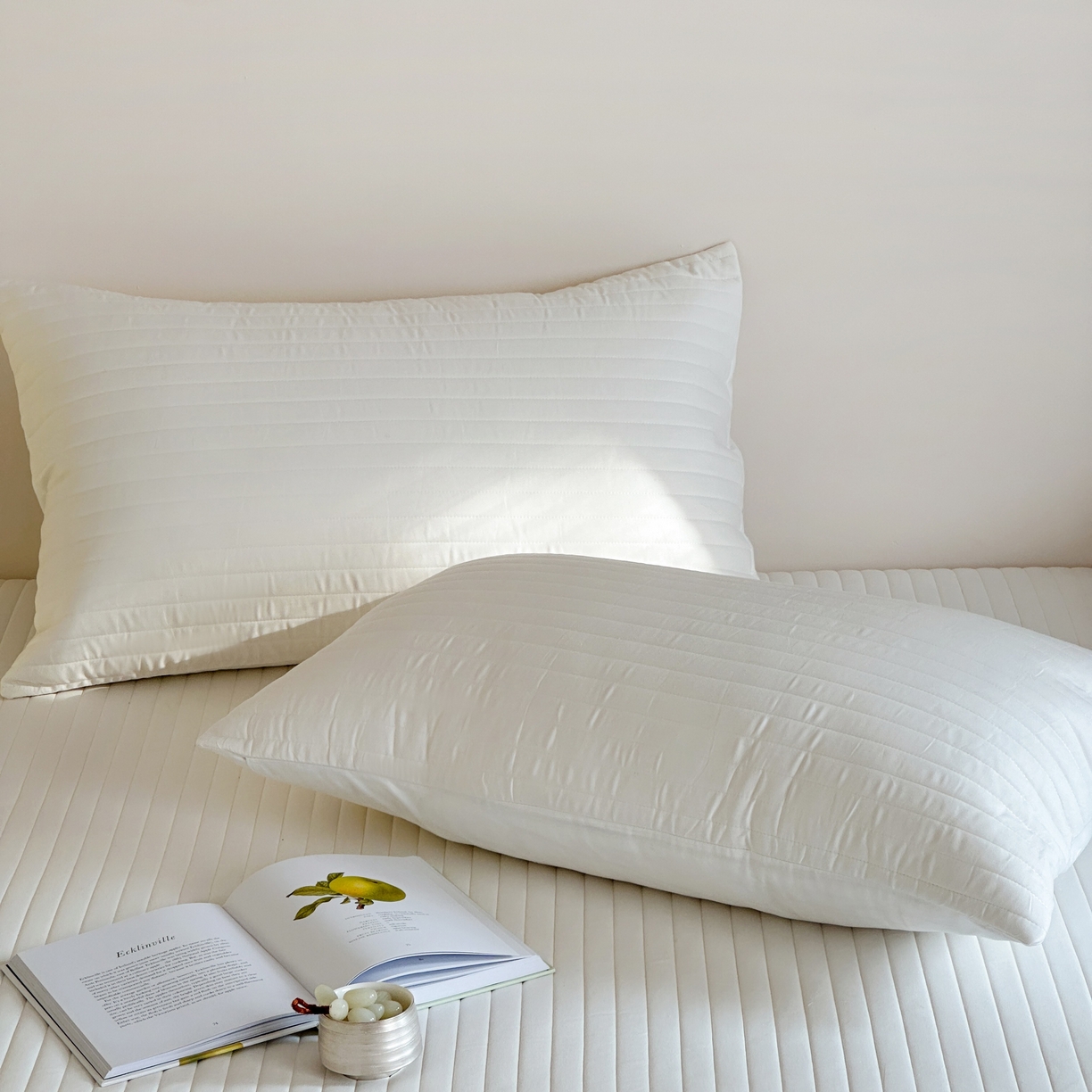 91家纺网 家纺一手货源 找家纺 三味舒屋 2025新款韩风小时光宽条全棉纯棉夹棉床笠系列单床笠床笠单件 时光白