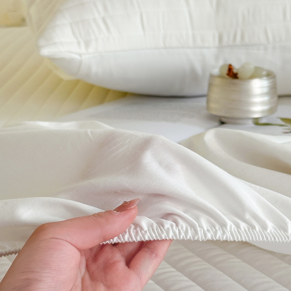 91家纺网 家纺一手货源 找家纺 三味舒屋 2025新款韩风小时光宽条全棉纯棉夹棉床笠系列单床笠床笠单件 时光白