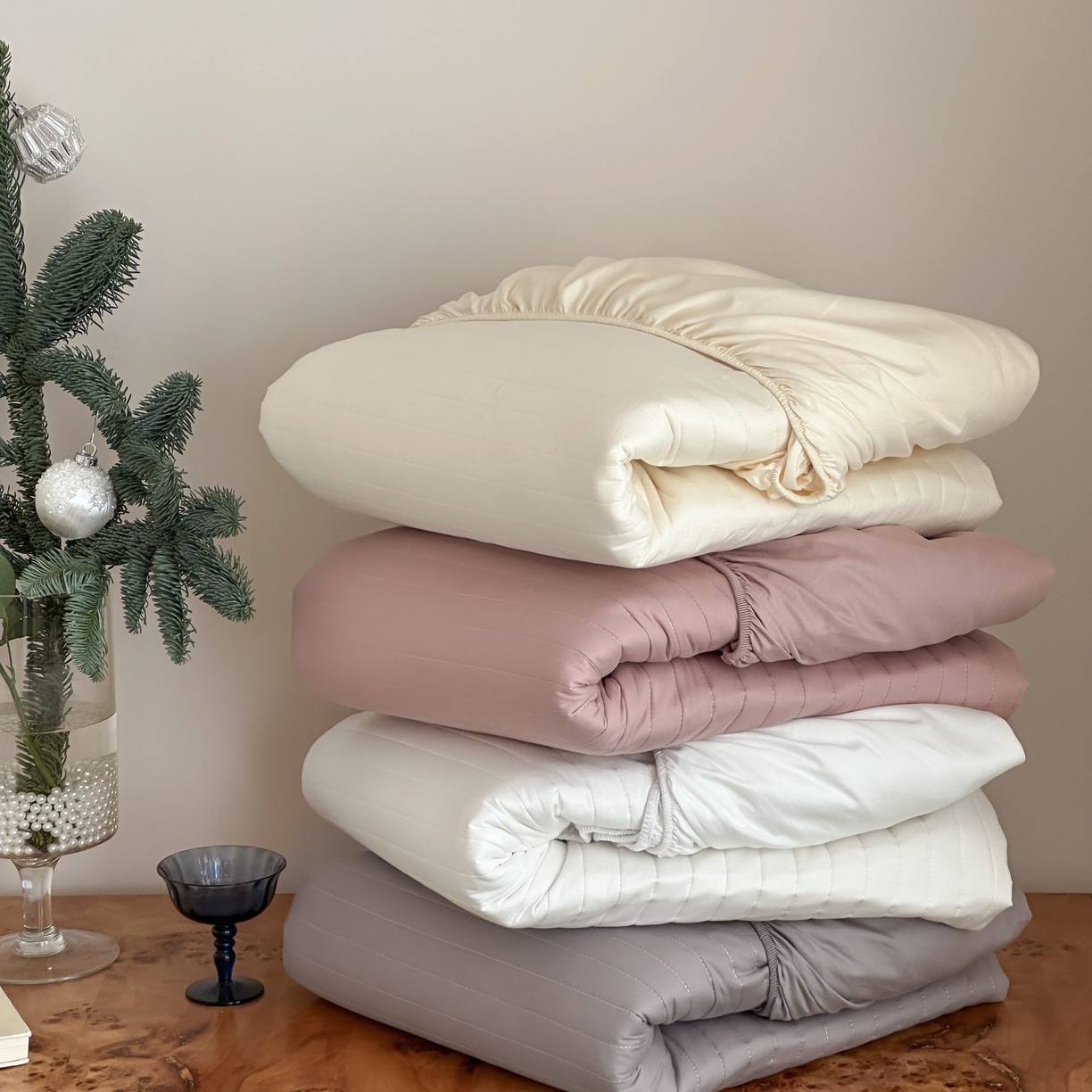 91家纺网 家纺一手货源 找家纺 三味舒屋 2025新款韩风小时光宽条全棉纯棉夹棉床笠系列单床笠床笠单件 组合图仅供参考