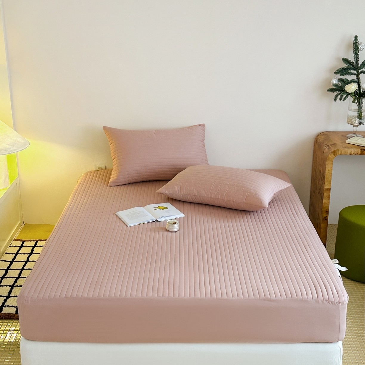 91家纺网 家纺一手货源 找家纺 三味舒屋 2025新款韩风小时光宽条全棉纯棉夹棉床笠系列单床笠床笠单件 时光粉