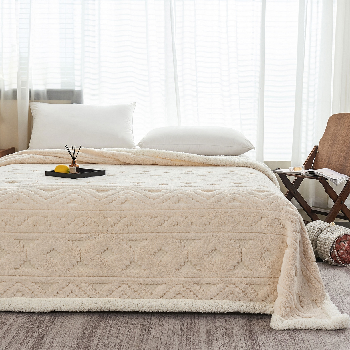 91家纺网 家纺一手货源 找家纺 枋梢家纺 2025新款提花舒棉绒镂空塔芙绒羊羔绒双层毛毯毯子跨境电商 韵律-米白