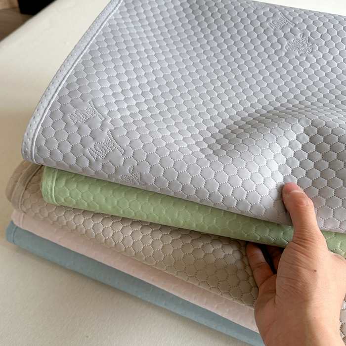 莱家富 2025新款3D活性印染凉感豆豆凉席小熊小米粒系列 组合