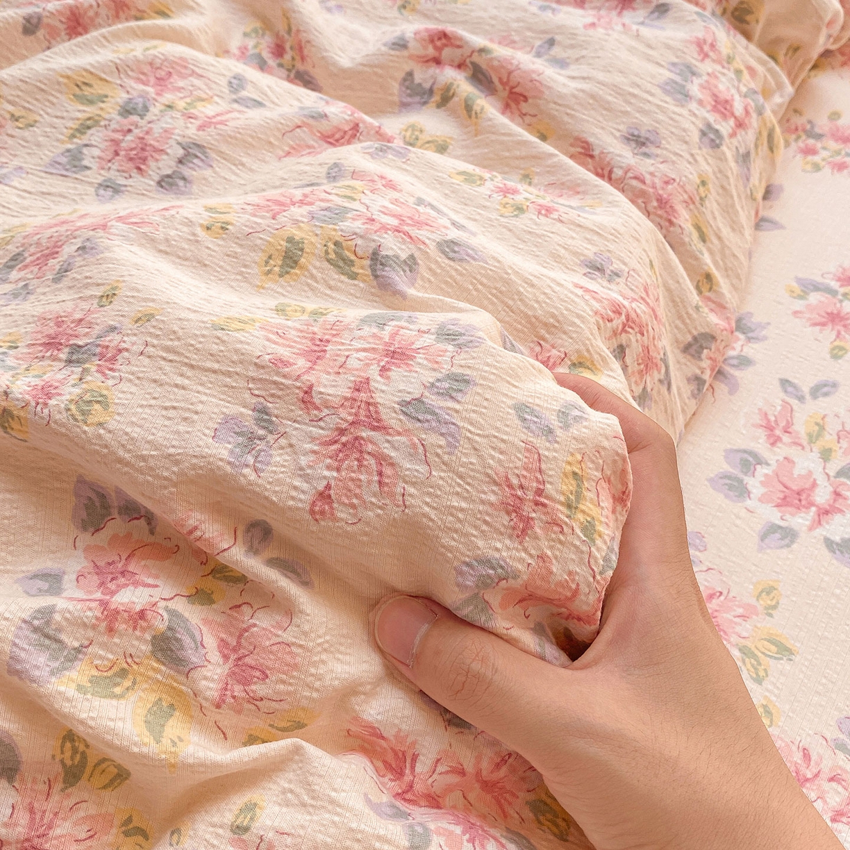 91家纺网 家纺一手货源 找家纺 眠势力 2025新款云感双层纱被套三件套ins奶油风云感超柔被罩单件四季款 粉调花海