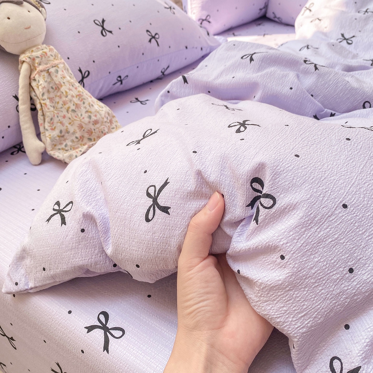 91家纺网 家纺一手货源 找家纺 眠势力 2025新款云感双层纱被套三件套ins奶油风云感超柔被罩单件四季款 紫韵蝴蝶结