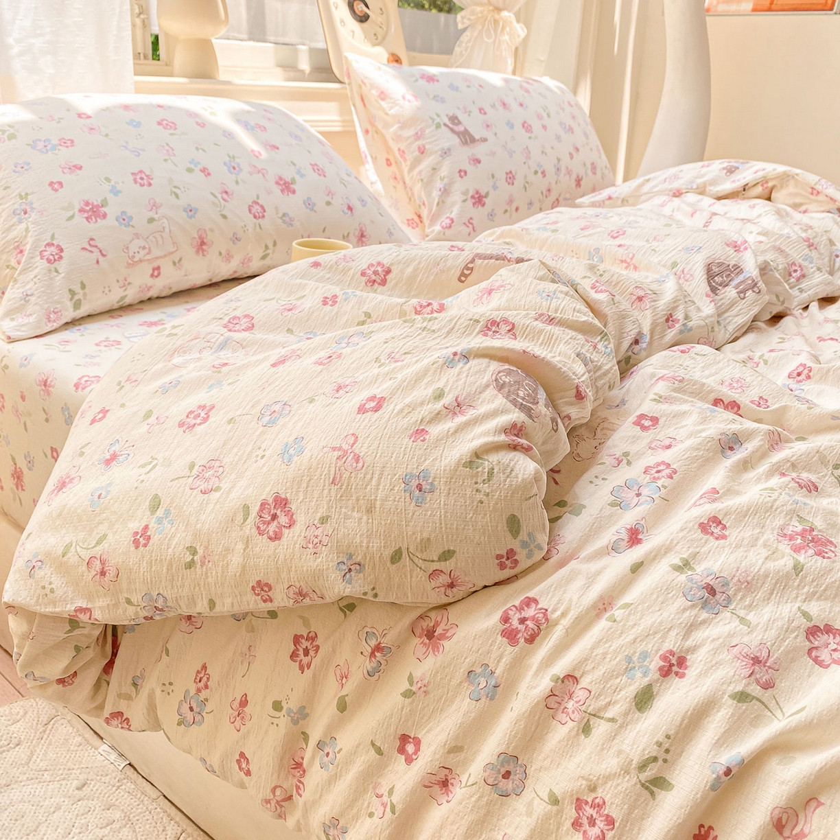 91家纺网 家纺一手货源 找家纺 眠势力 2025新款云感双层纱被套三件套ins奶油风云感超柔被罩单件四季款 花丛猫咪