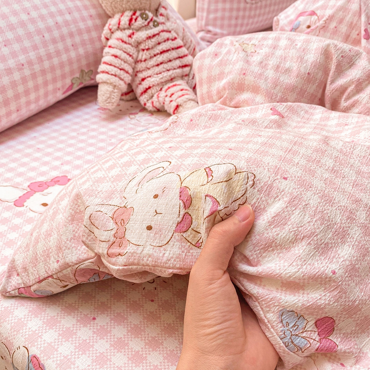 91家纺网 家纺一手货源 找家纺 眠势力 2025新款云感双层纱被套三件套ins奶油风云感超柔被罩单件四季款 乖乖兔