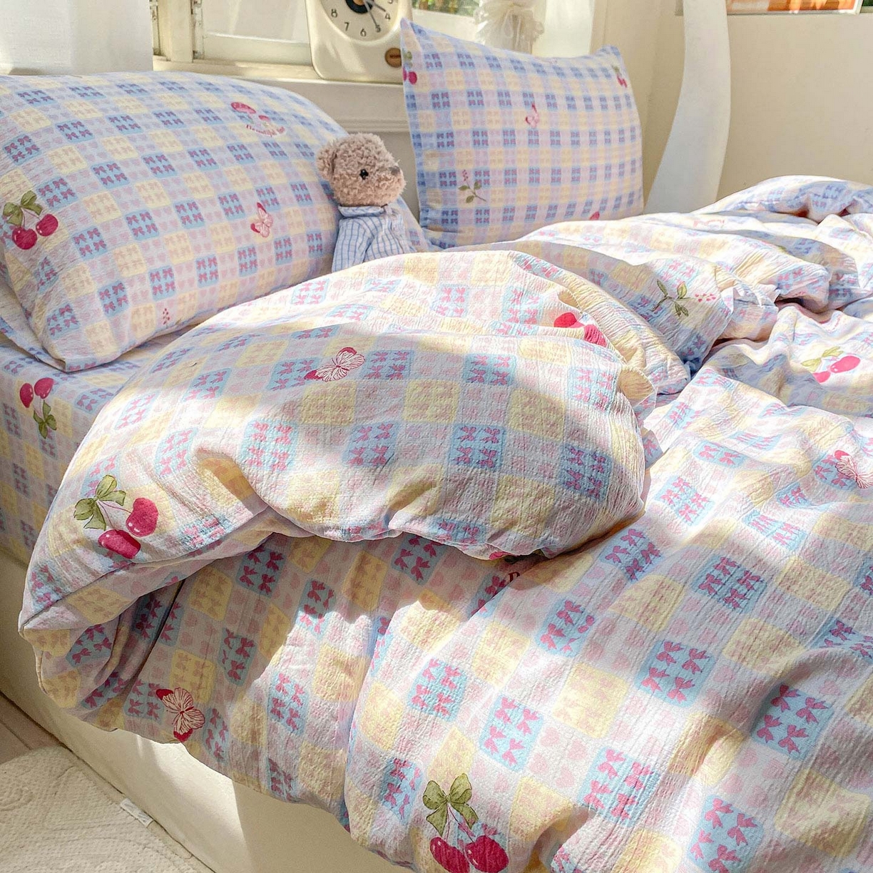 91家纺网 家纺一手货源 找家纺 眠势力 2025新款云感双层纱被套三件套ins奶油风云感超柔被罩单件四季款 甜樱蜜语