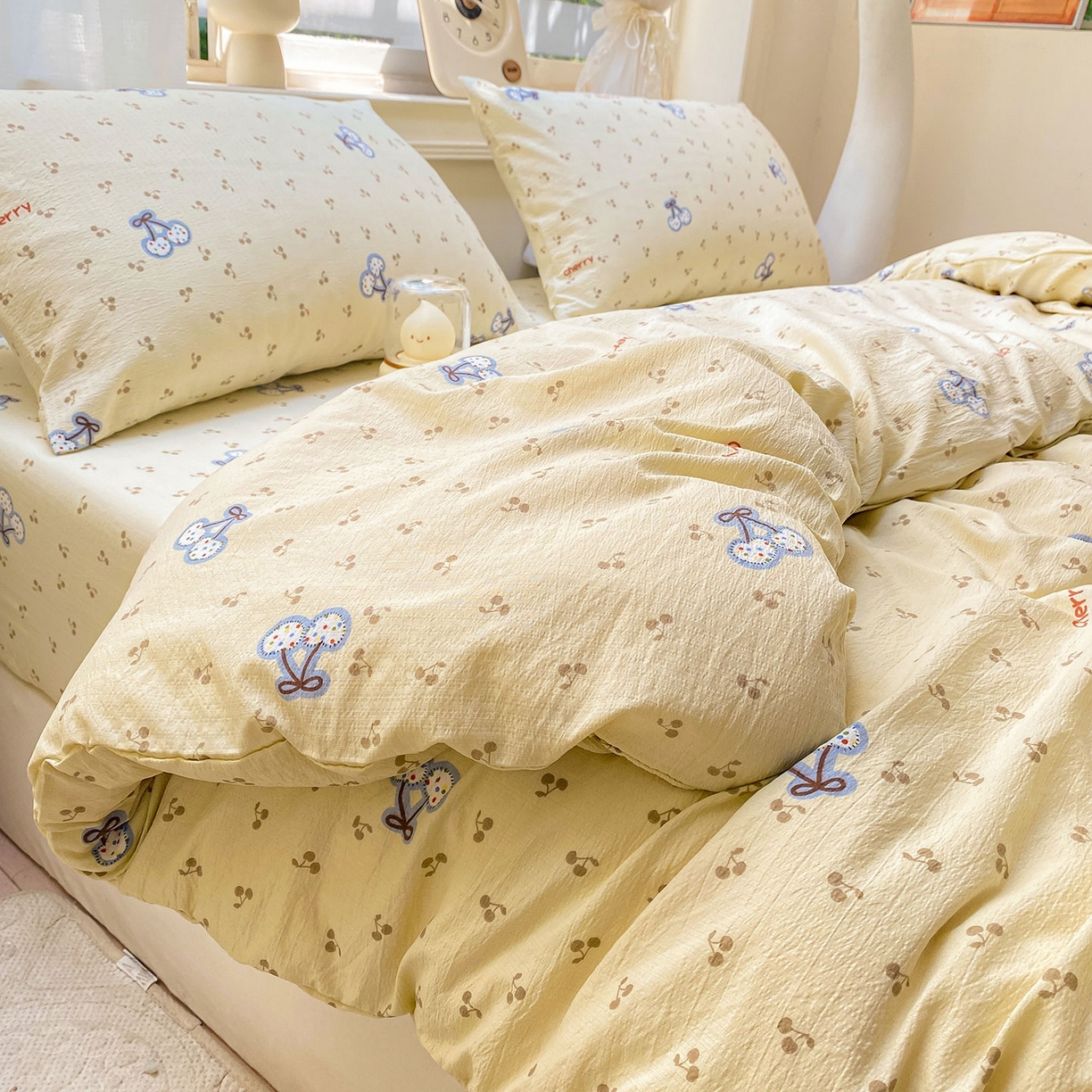 91家纺网 家纺一手货源 找家纺 眠势力 2025新款云感双层纱被套三件套ins奶油风云感超柔被罩单件四季款 樱桃丸子