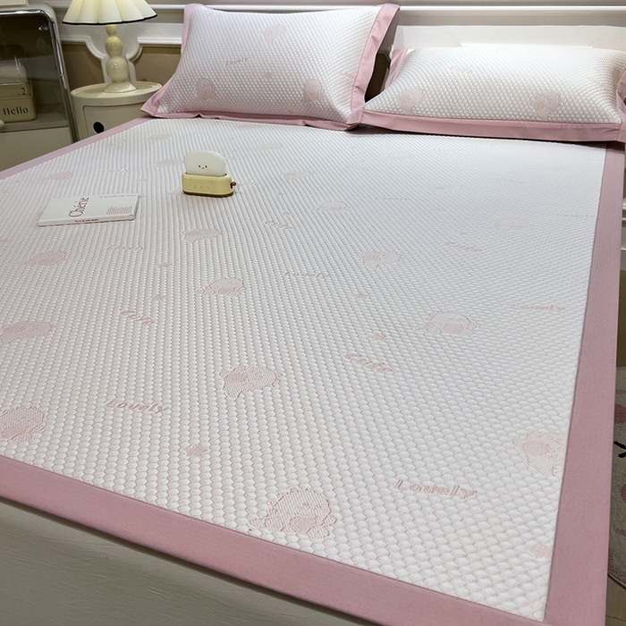 91家纺网 家纺一手货源 找家纺 莱家富 2025新款A类凉感豆豆凉席冰丝席-抱抱龙系列 抱抱龙-淡雅粉（床席款）