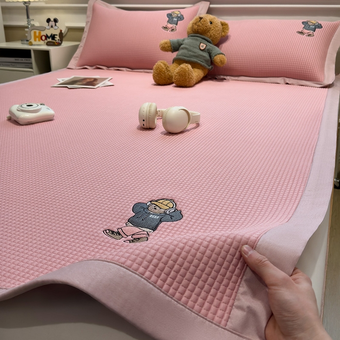 莱家富 2025新款A类乙纶冰豆豆凉席冰丝席-练练熊系列 粉玉