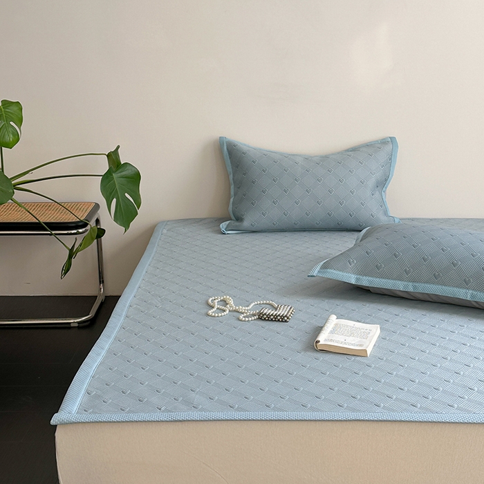 91家纺网 家纺一手货源 找家纺 （总）莱家富 2025新款凉席养生席冰丝席-爱豆系列