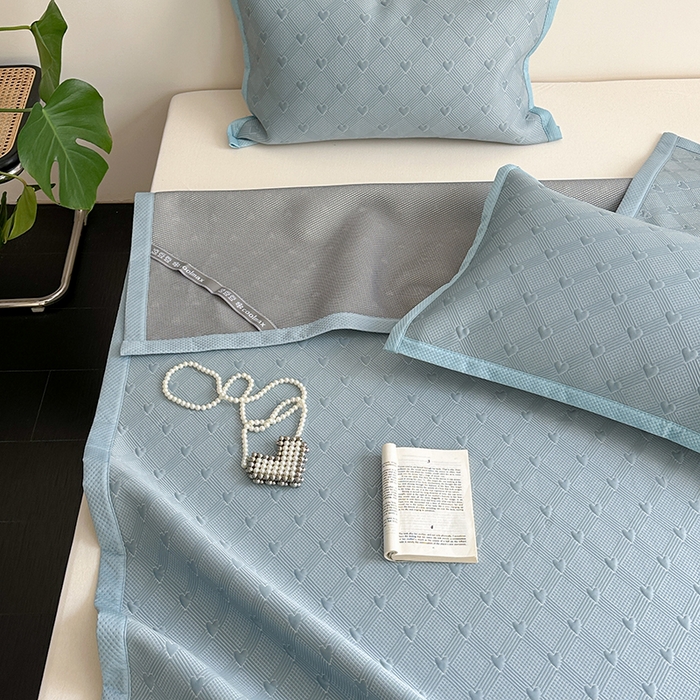 91家纺网 家纺一手货源 找家纺 莱家富 2025新款凉席养生席冰丝席-爱豆系列 蓝