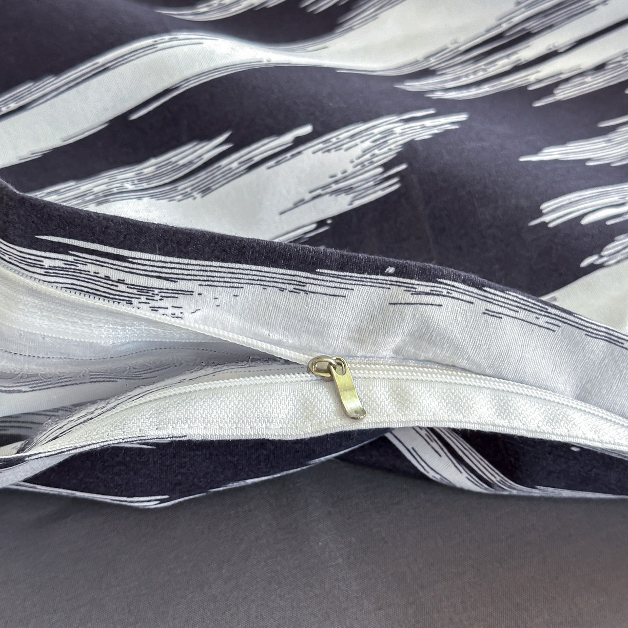 91家纺网 家纺一手货源 找家纺 楠沐家纺 2025新款格子芦荟棉磨毛四件套 水波纹